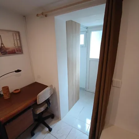 Studio Tous Confort Δωμάτια σε οικογενειακή κατοικία *